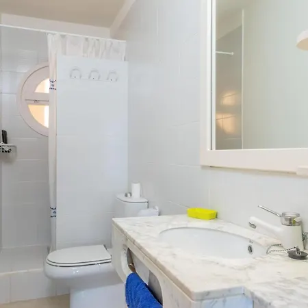 בית נופש Sleeps 5 Pool בגור