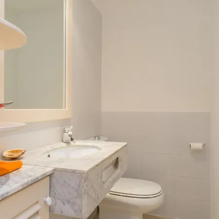 Sleeps 5 Pool בית נופש בגור